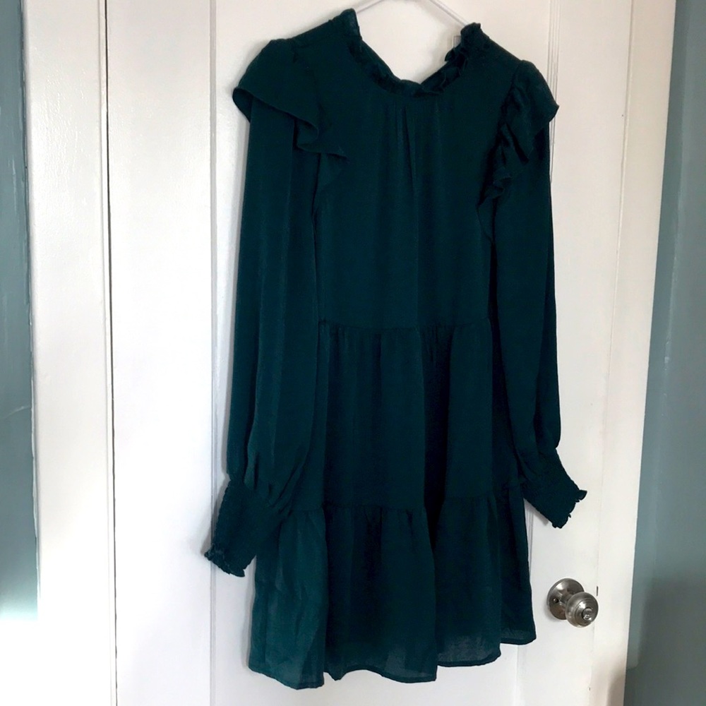 NWT Aura/Red Dress Silky Long Sleeve Ruffle Green Dress